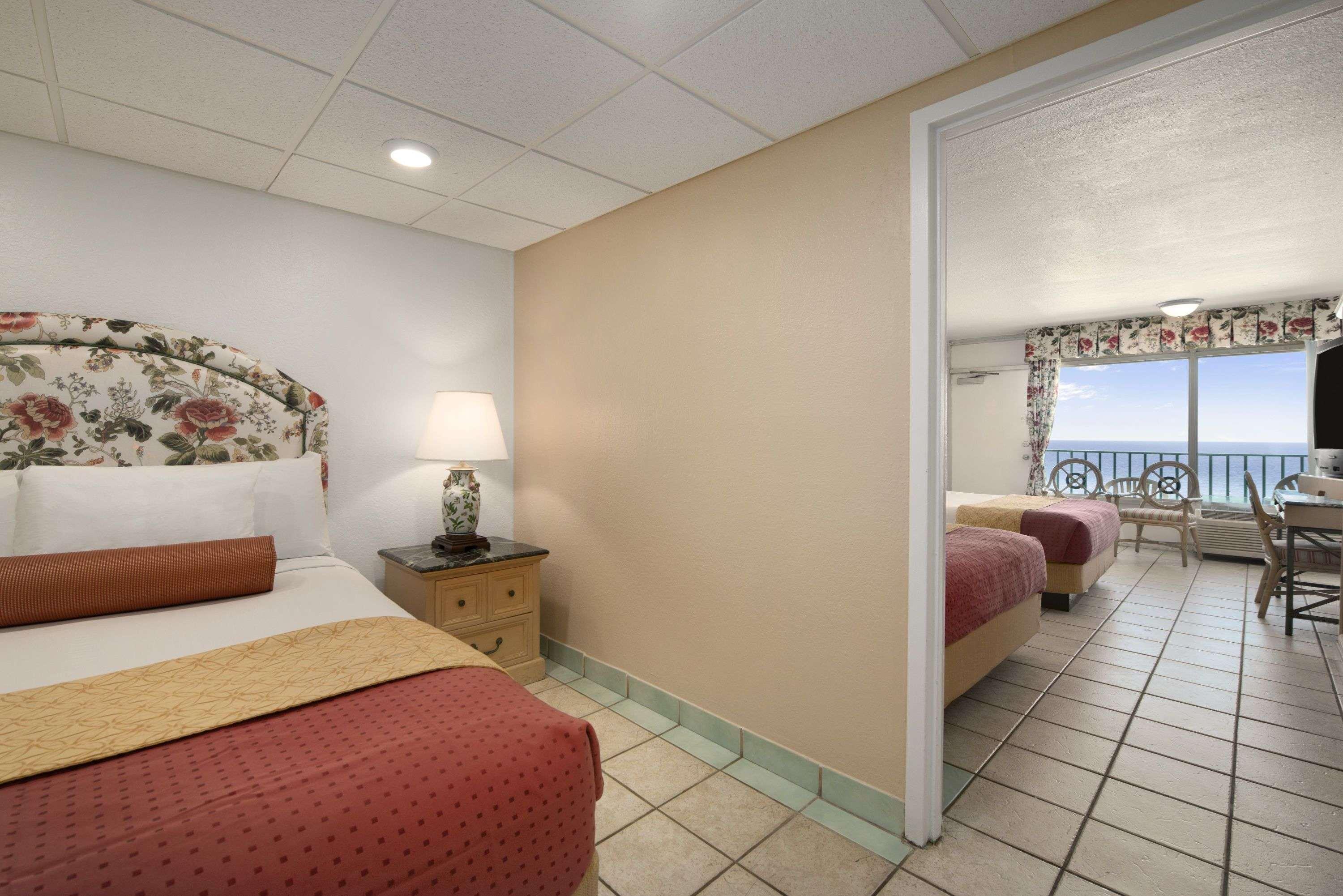 Motel Days By Wyndham Panama Beach/ocean Front 3*