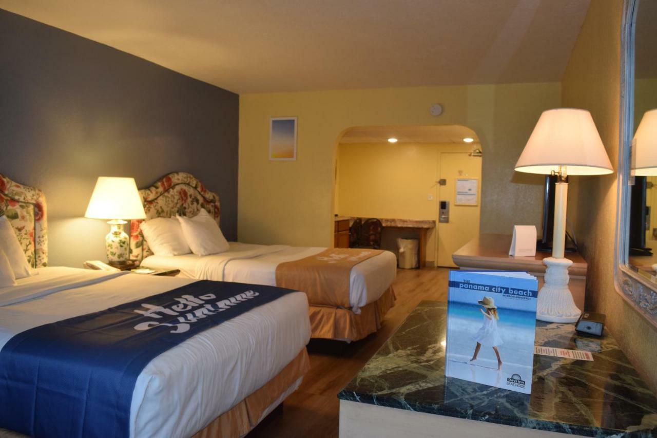 Days By Wyndham Panama Beach/ocean Front Panama City Beach